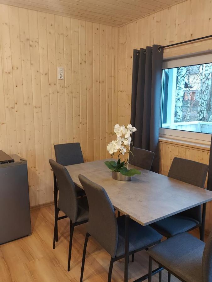 Domek Nad Stawem Robakowo Kültér fotó